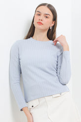 Cardinal T-Shirt Slim Fit Wanita G0593J02E